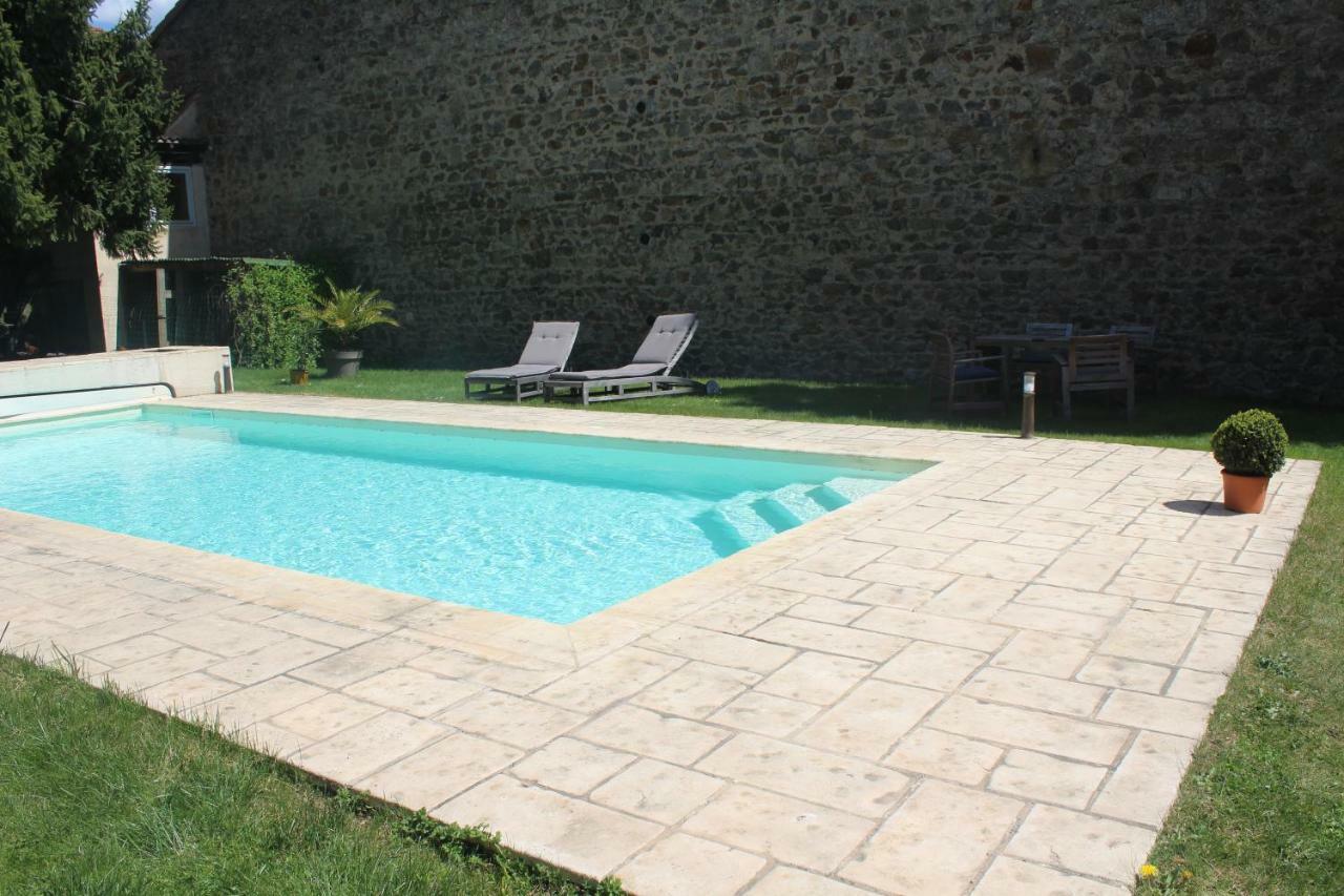Les Marronniers Bed & Breakfast Saint-Didier-en-Velay Exterior photo